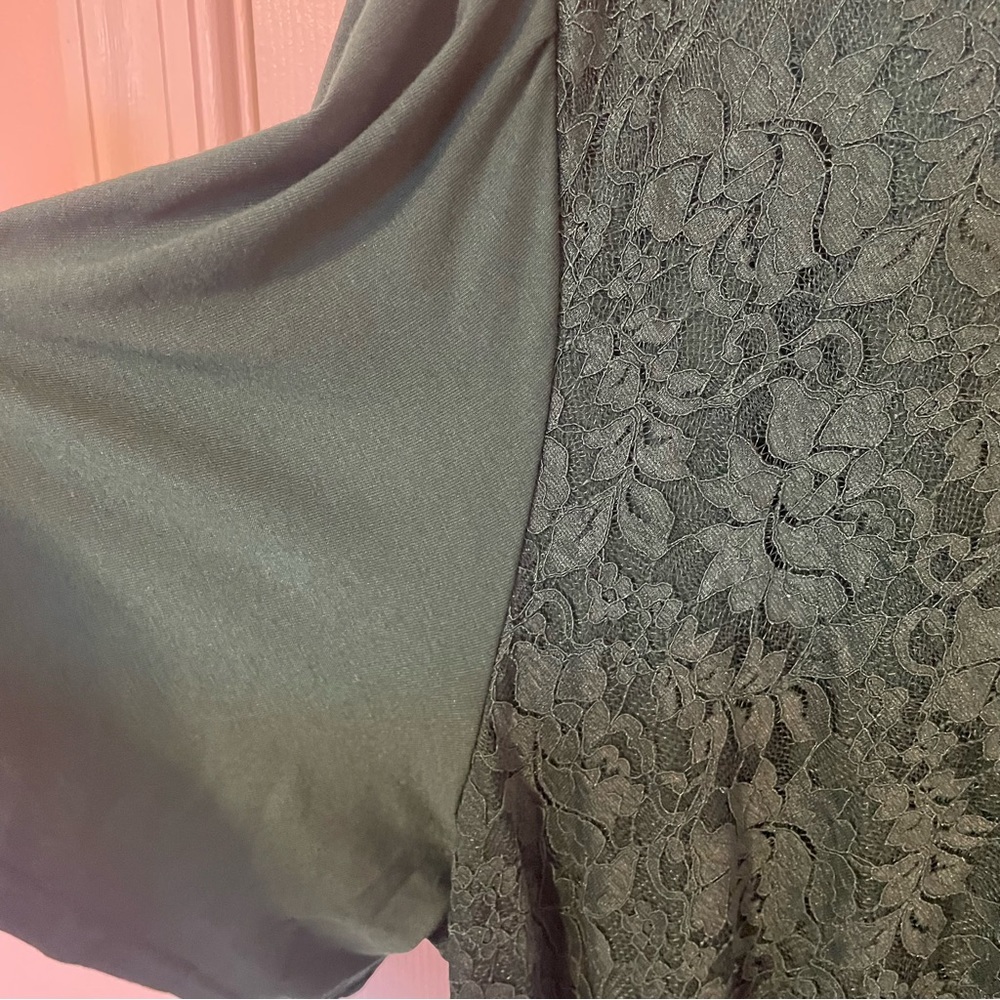 BloomChic Emerald Green Midi Dress - Picture 5 of 9